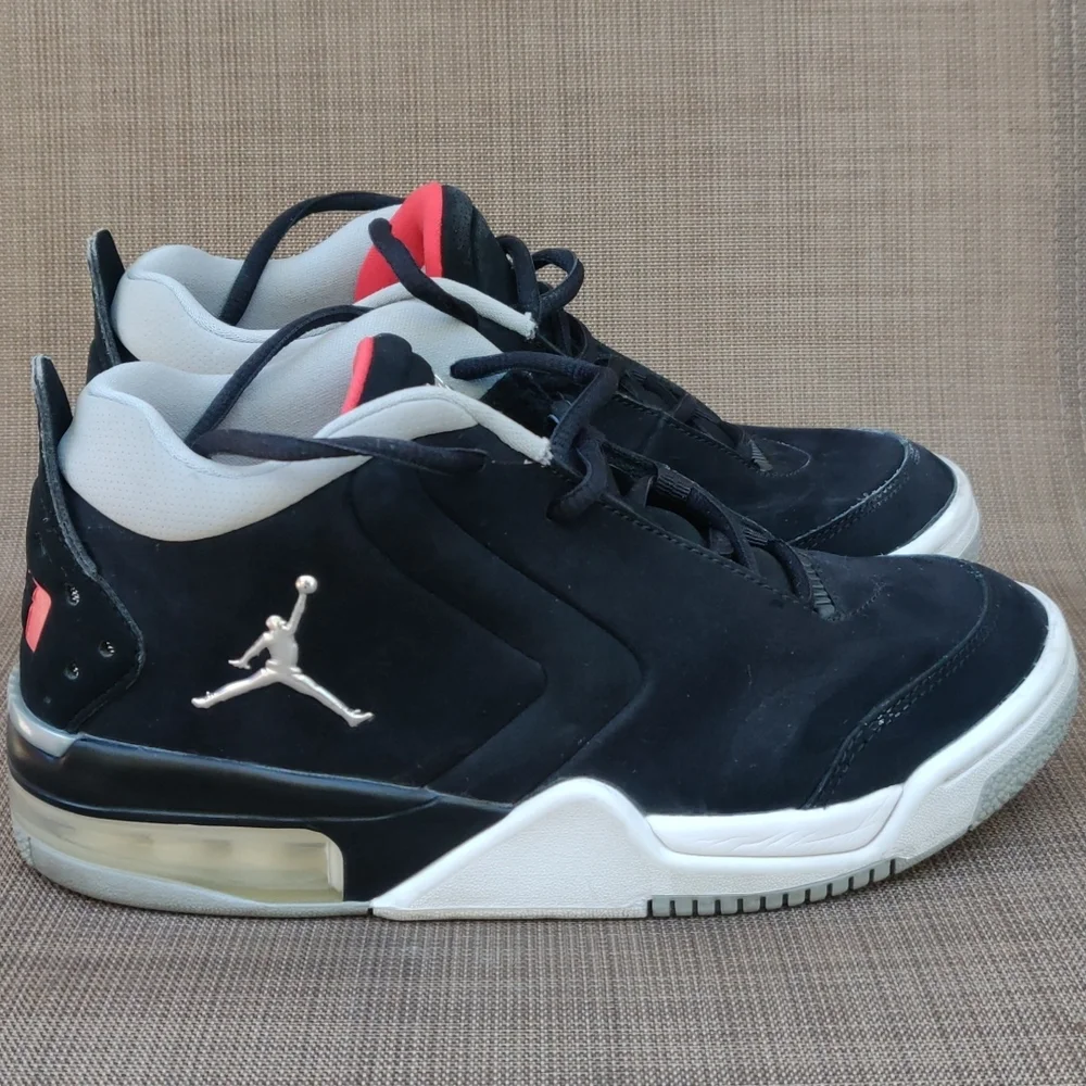 Jordan BigFund GSSize 4.5Y Big Kids SneakersColor Black/Metallic Silver/…